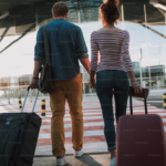 Reisende kennen das Problem Woher bekomme ich lokale Währung, wenn ich in ein neues Land anreise? Wie stelle ich sicher, dass ich faire Wechselkurse erhalte? Seit Jahrzehnten vertraut die globale Reisegemeinde auf travelex.de für sicheren Währungsumtausch und finanzielle Dienstleistungen. Dieser Service ist weit mehr als nur ein Geldwechsel-Service – es ist ein umfassendes Ökosystem für die finanzielle Sicherheit von Reisenden auf der ganzen Welt. Die Erfahrung und Zuverlässigkeit des Unternehmens sind legendarisch. Millionen von Reisenden pro Jahr verlassen sich darauf.
